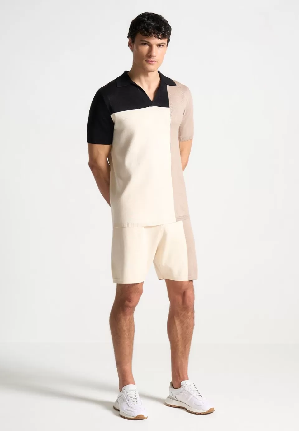 Manière De Voir Colour Block Knit Shorts - Black/Beige>Man Knitwear