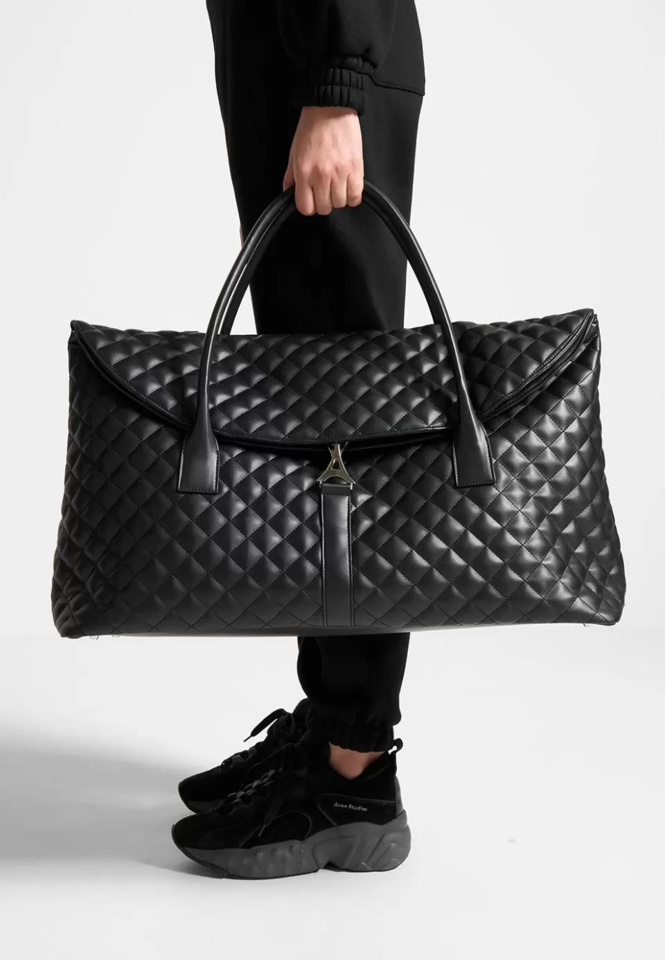 Manière De Voir Vegan Leather Diamond Quilted Travel Bag>Man Bags