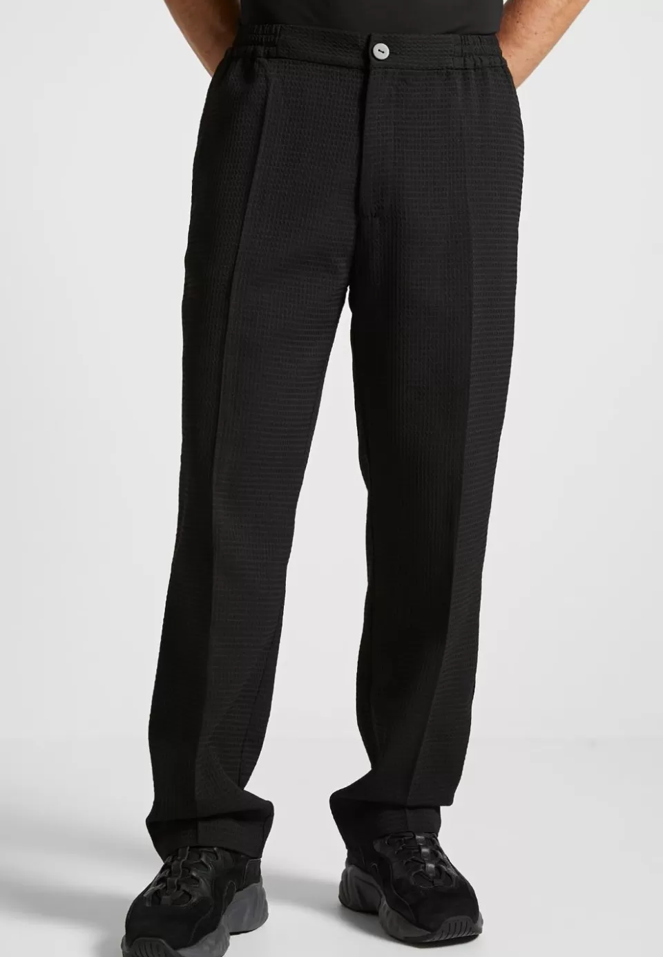 Manière De Voir Waffle Seersucker Trousers>Man Modern Tailoring